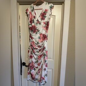 Like new Pinkblush floral mesh ruched sides maternity maxi dress size L